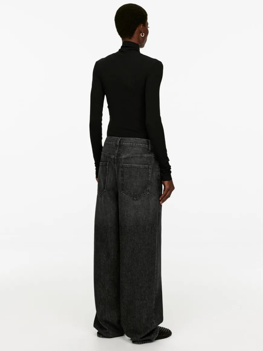 AMBER Loose Jeans