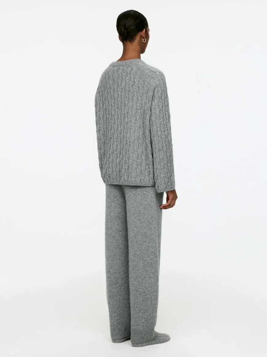 Cashmere-Wool Cable-Knit Jumper