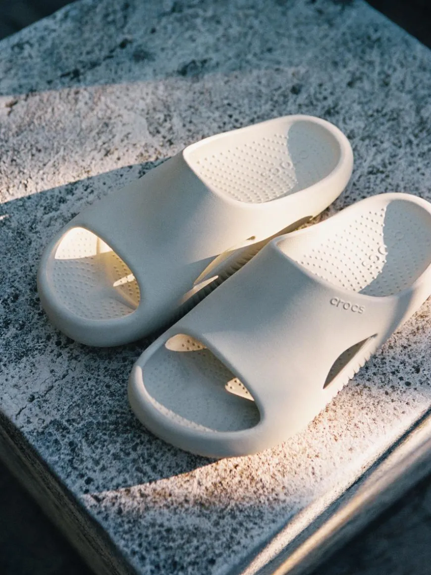 Crocs Mellow Recovery Slides