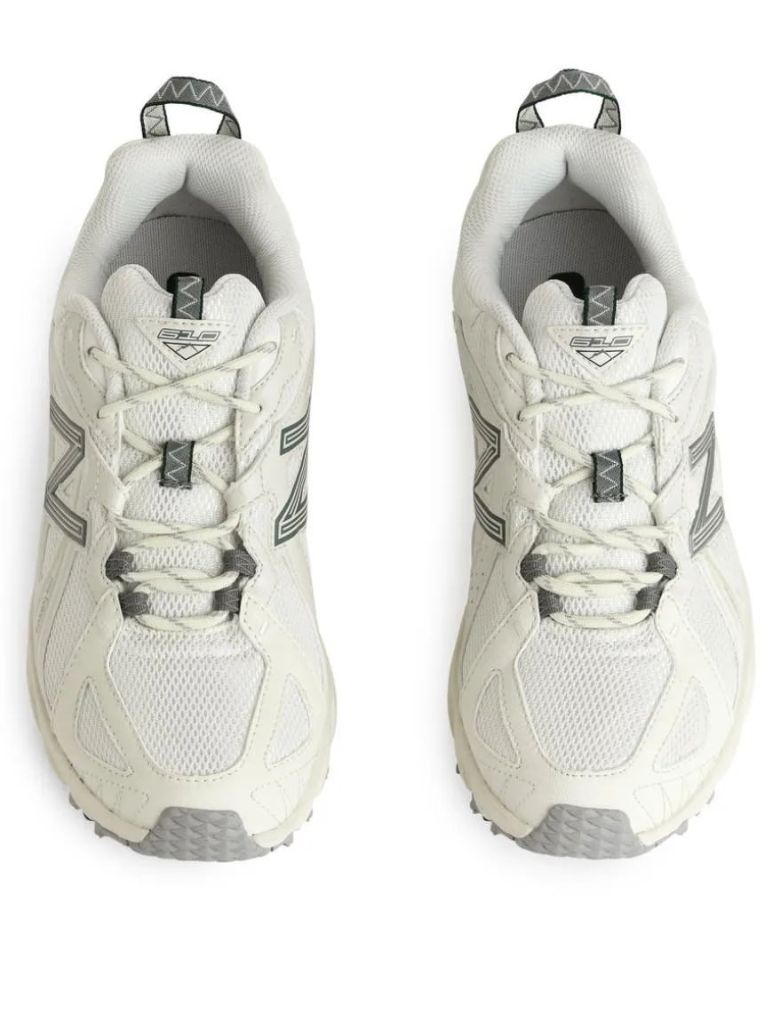 New Balance 610 Trainers