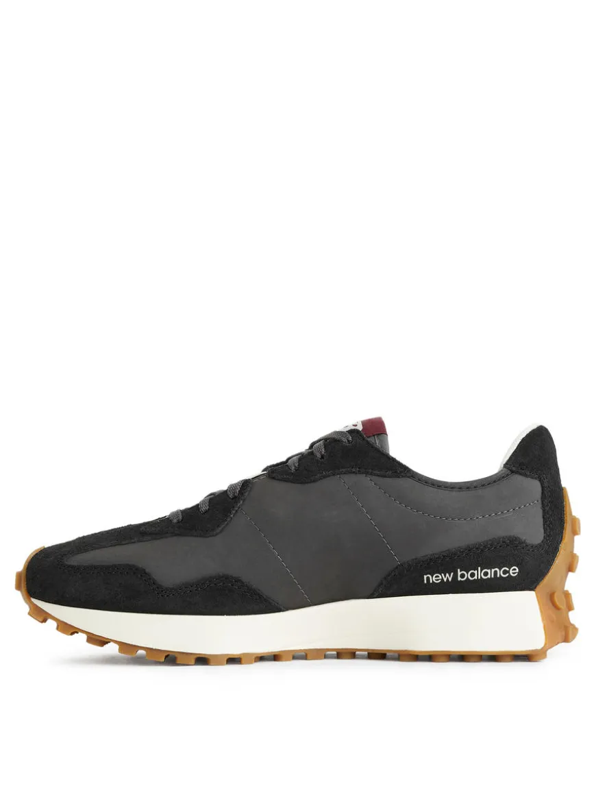 New Balance 327 Trainers