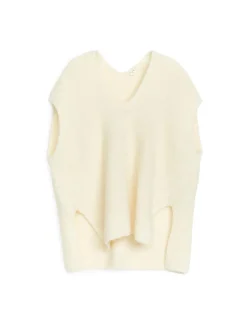 Reverse-Knit Vest