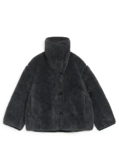 Short Pile Jacket