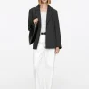 Slim Single-Breasted Blazer